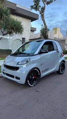 SMART FORTWO 1.0 COUPÊ TURBO 12V GASOLINA 2P AUTOMÁTICO SMART FORTWO 1.0 COUPÊ TURBO 12V GASOLINA 2P AUTOMÁTICO